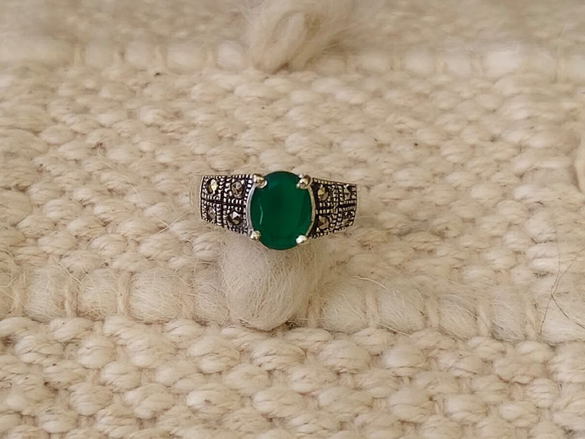 Green marcasite ring in 925 silver